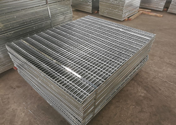 Сталь подиума Q235 углерода стальная скрежеща корозию 75x10mm анти-