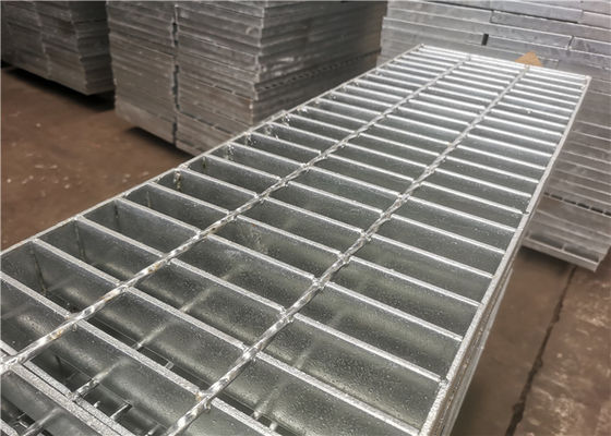 Доска шага ISO9001 гальванизировала стальную заварку сопротивления давления дорожки скрежетать
