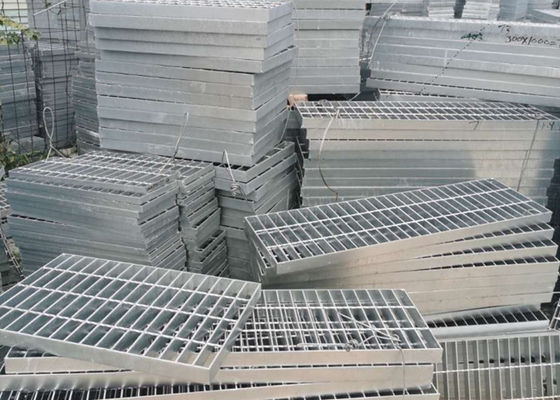 Electro гальванизированная обжимка заперла металлический лист решетки Q235 скрежетать