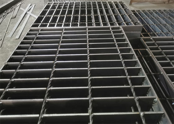 Плита 65x5mm скрежетать анти- скида низкоуглеродистая стальная для стоков стадиона