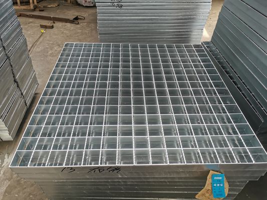 32x3mm гальванизировали стальную обжимку плиты скрежетать, который заперли для дорожки подъездной дороги