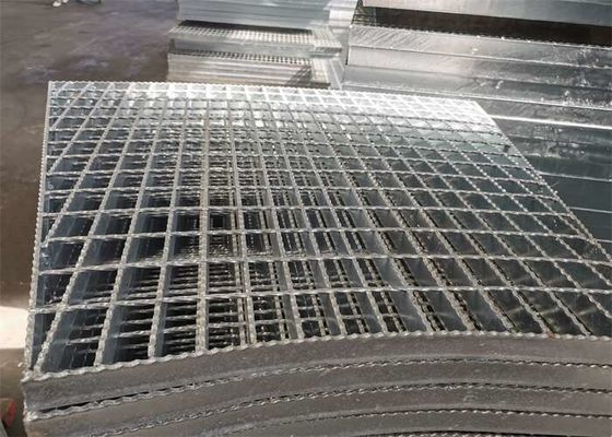 Погружение Q235A горячее гальванизировало стальную решетку для завода по обработке нечистот