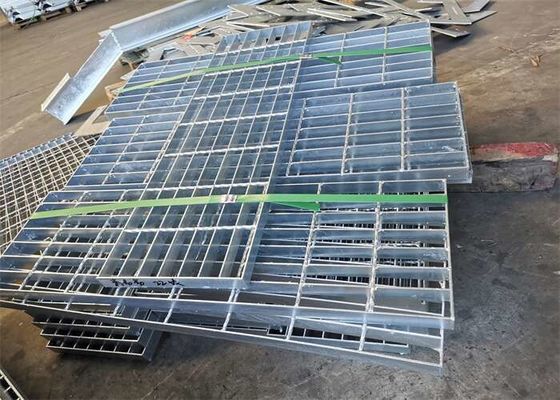 Муниципальная подъездная дорога стока Q345 стальная скрежещет скрежетать Serrated тип