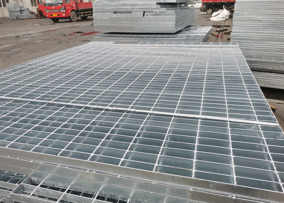 погружение 1000mm×6000mm горячее гальванизировало стальным решетку скида тротуара сваренную сопротивлением стальную