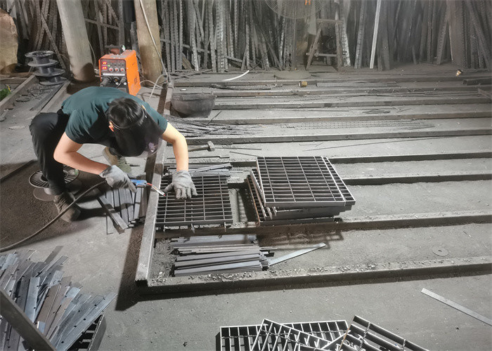 Коррозионная устойчивость плиты 50x4 Mm скрежетать платформы мойки стальная