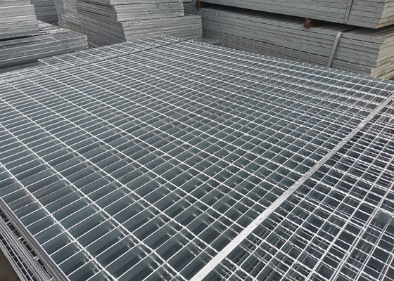 Электростанция гальванизировала сталь платформы скрежеща сваренную прессу длины 1000mm